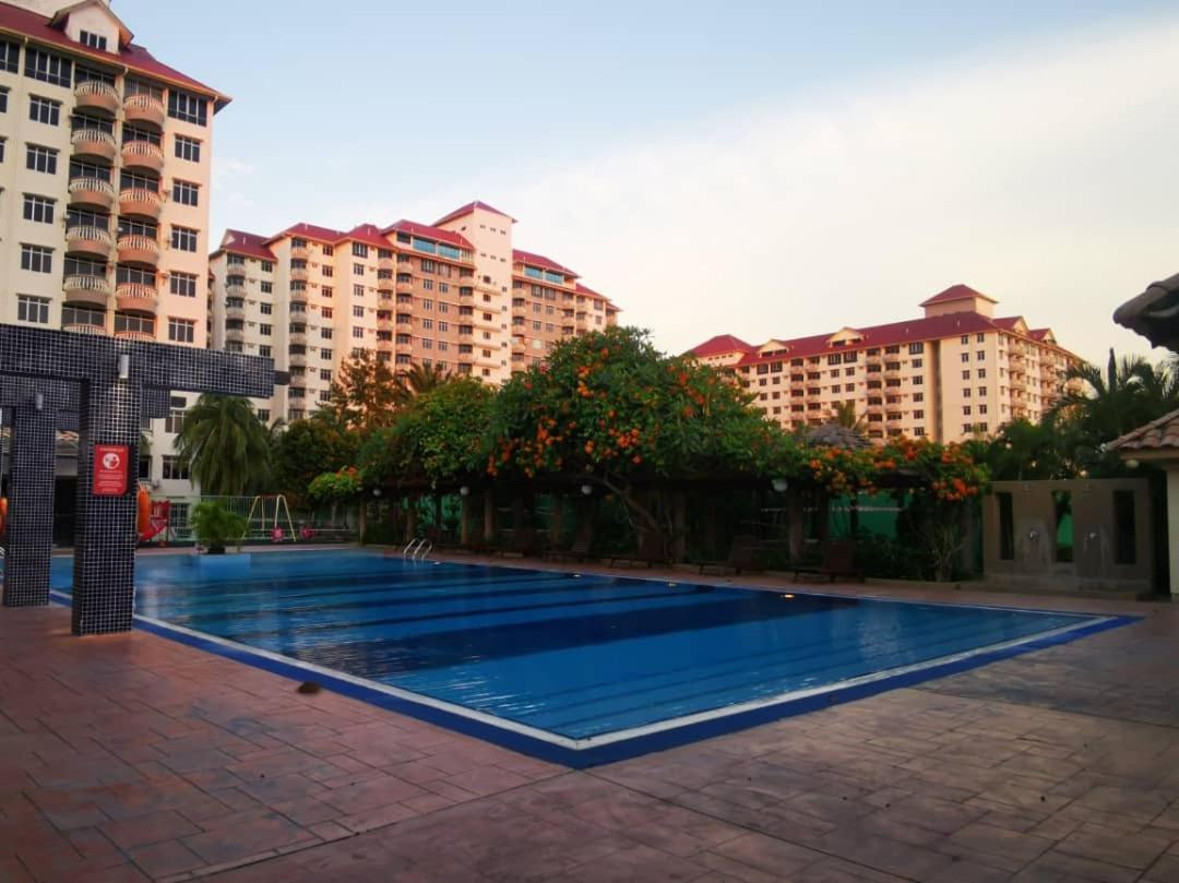 Water Chalet Port Dickson- Private Exteriör bild