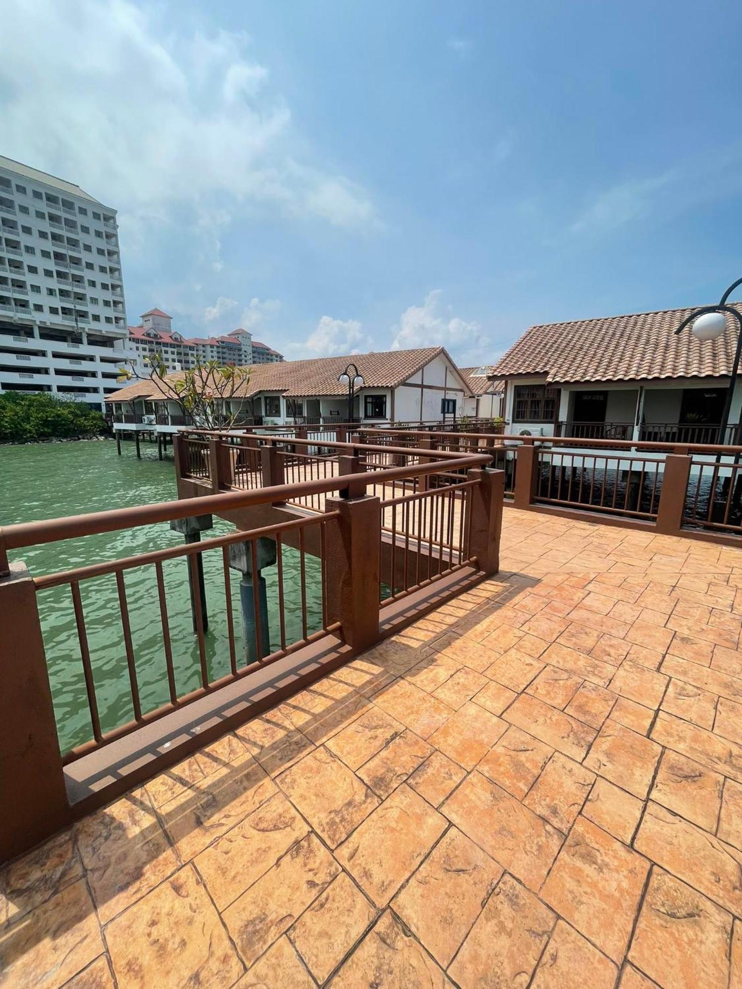 Water Chalet Port Dickson- Private Exteriör bild