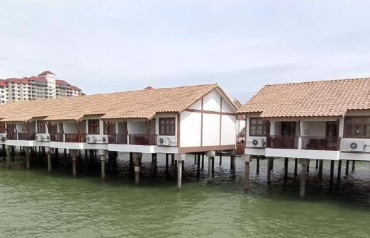 Water Chalet Port Dickson- Private Exteriör bild